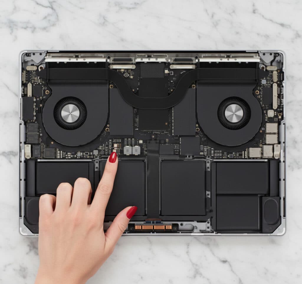 MacBook Pro Intel ouvert – diagnostic interne