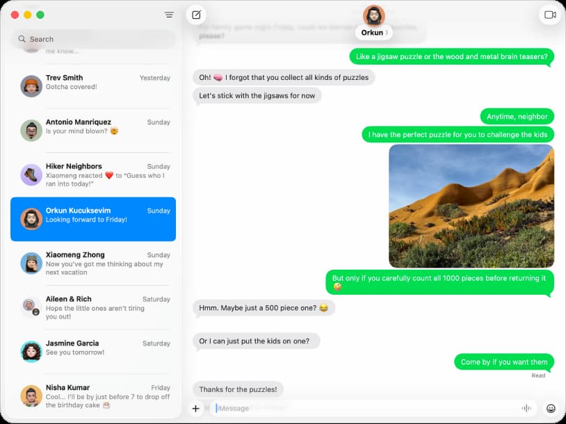 Interface de l'application Messages sur Mac affichant une conversation iMessage avec bulles vertes et grises